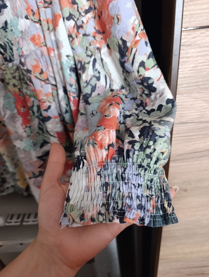 Çiçek Desenli Kısa Kollu Kadın Bluz - Görsel 4