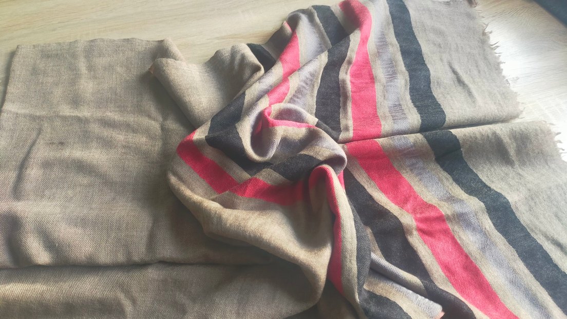 Çizgili Çok Renkli Gri şal - Görsel 2