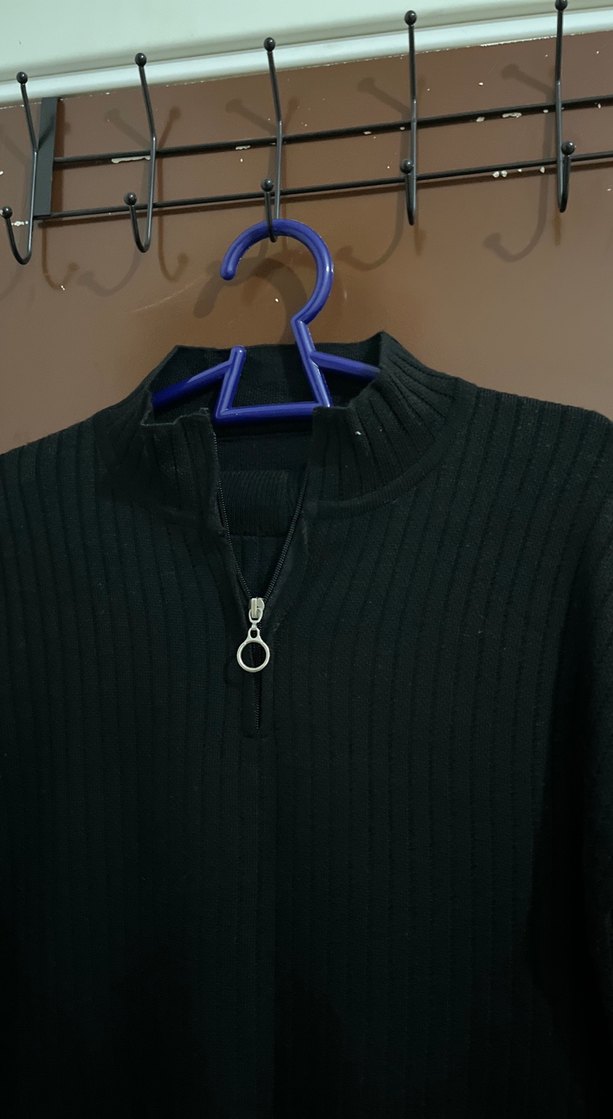 Siyah Yüksek Yakalı Örgü Kadın Kazak - Görsel 5