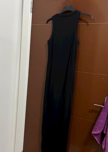 Siyah Yüksek Yakalı Uzun Kolsuz Elbise - Görsel 4