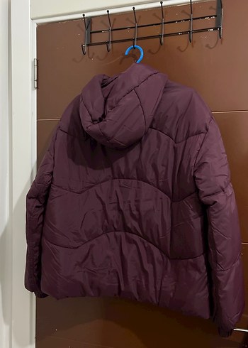 Bordo Kapüşonlu Kadın Kışlık Mont - Görsel 7