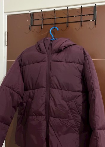 Bordo Kapüşonlu Kadın Kışlık Mont - Görsel 3