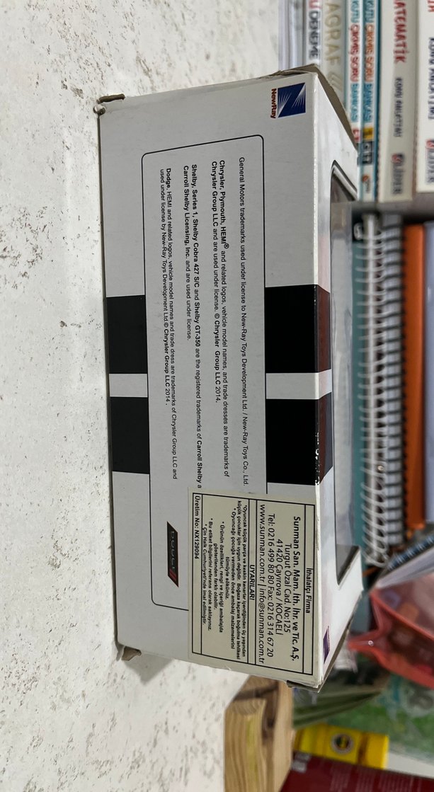 Parlak Yeşil Oyuncak Araba 1:32 Ölçek - Görsel 4