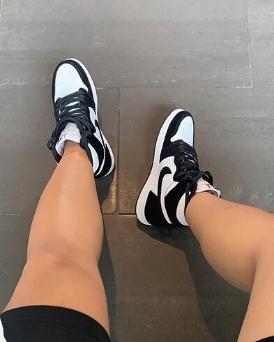 Nike AirJordan Siyah Beyaz Orijinal Sıfır