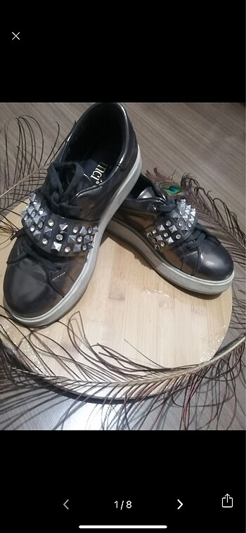 İnci taşlı sneakers vizon