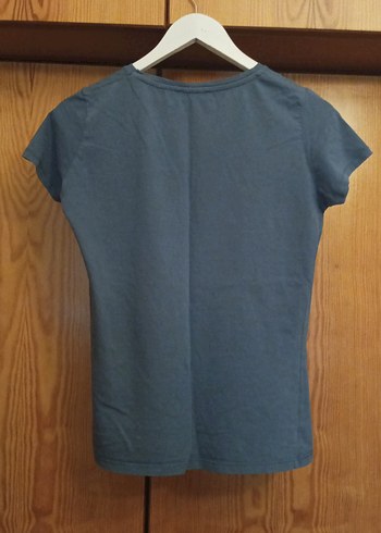 Mavi V Yaka Baskılı Tişört - Görsel 4