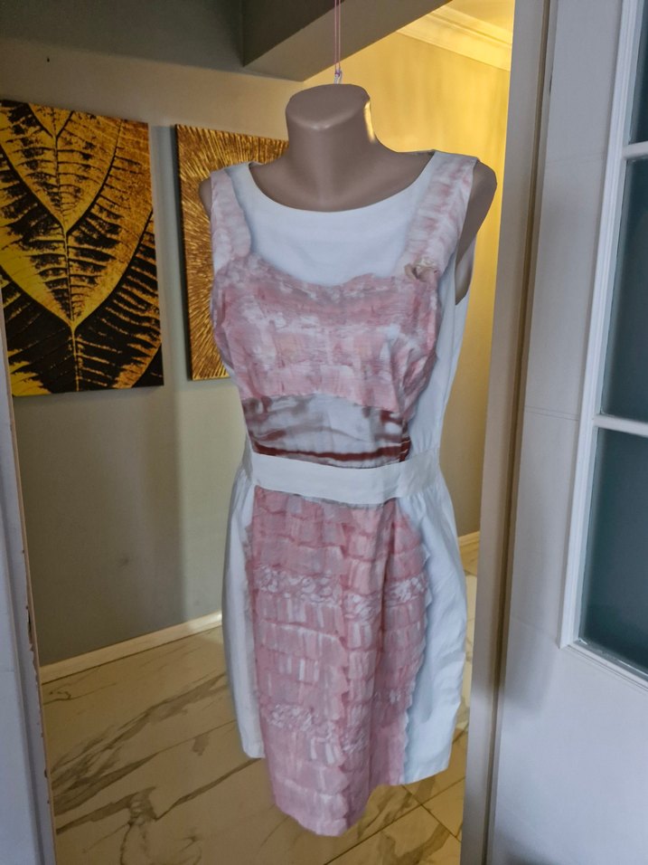 Dantel Detaylı Pembe Midi Elbise - Görsel 3