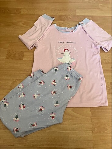2 çift pijama takımı