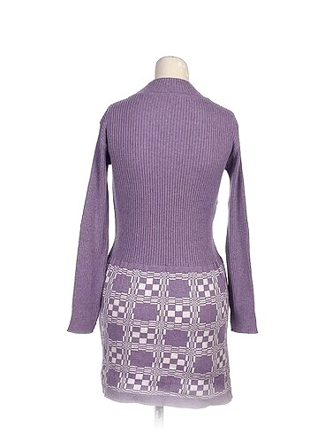 m Beden PreLoved Kısa Elbise %70 İndirimli.