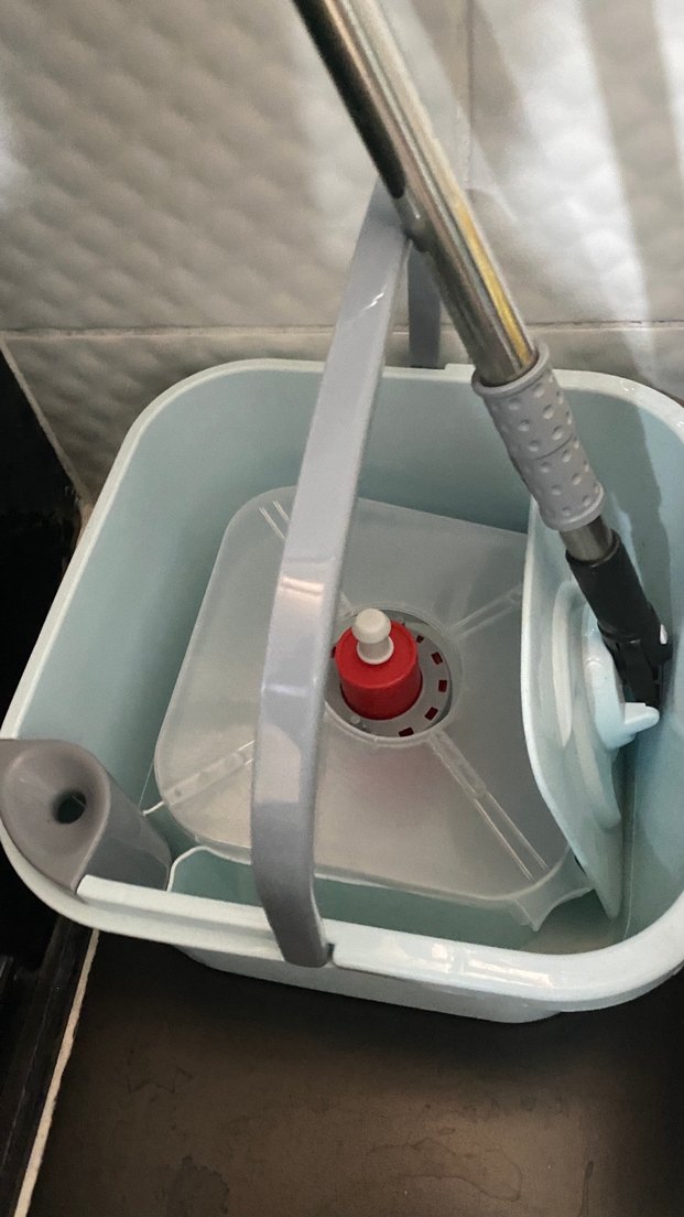 Beyaz Gri Temizlik Kovası ve Mop - Görsel 3