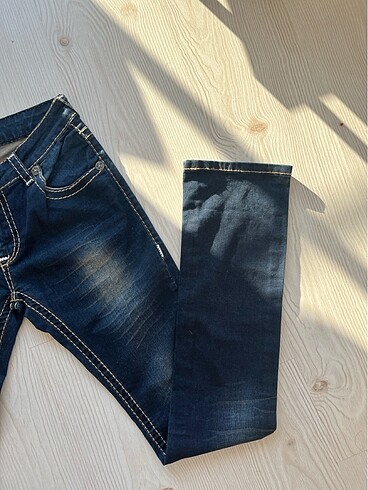 29 Beden true religion pantalon