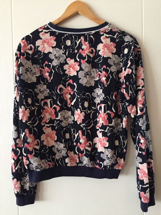 Sweat shirt