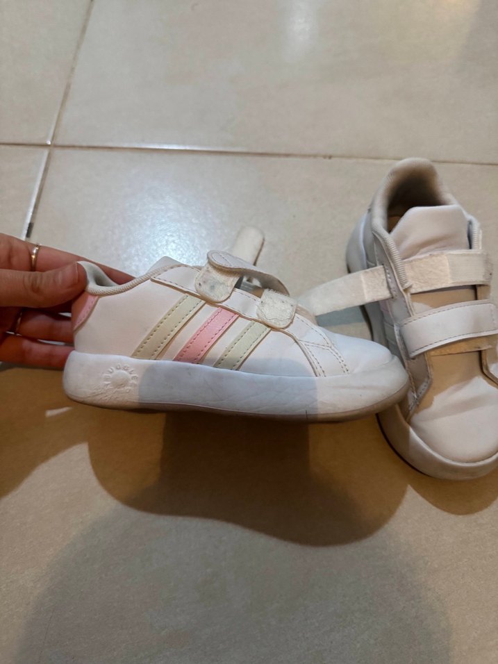 Kız Çocuk Beyaz Cırt Cırtlı Spor Ayakkabı - Görsel 2