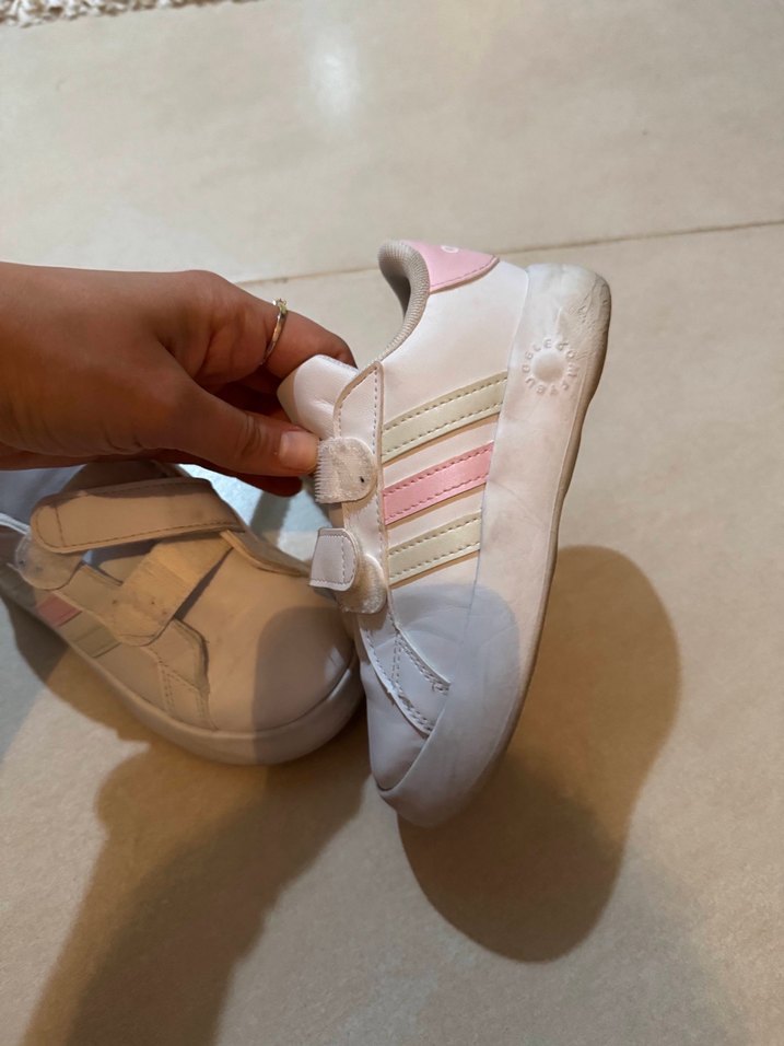 Kız Çocuk Beyaz Cırt Cırtlı Spor Ayakkabı - Görsel 3