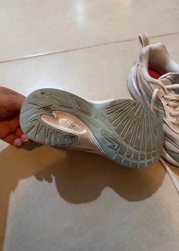 Beyaz Bağcıklı - Görsel 3