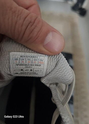North face çok az giyilmiş