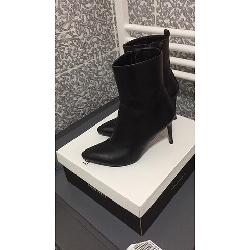 NINE WEST İNCE TOPUKLU KADIN BOT