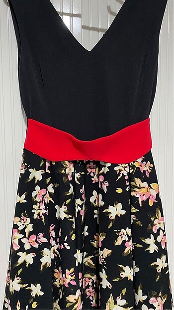 Bershka Siyah elbise