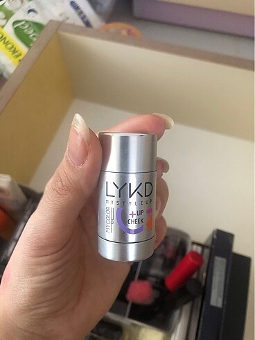 Lykd lip and cheek