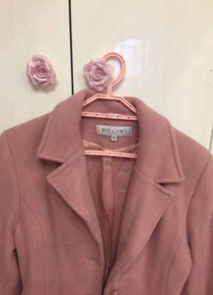 Pembe uzun kaşe kaban