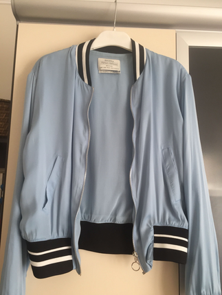 Bershka bomber