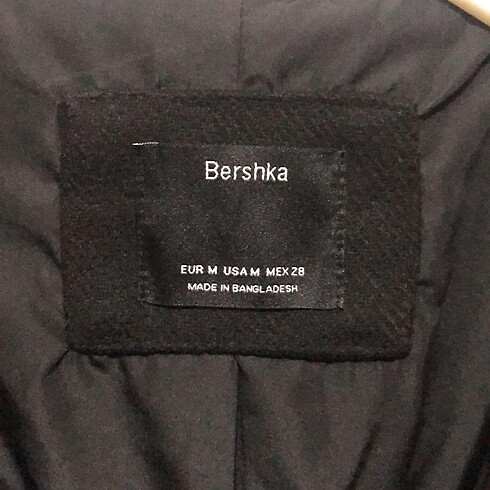m Beden Bershka Siyah Kaşe Kaban