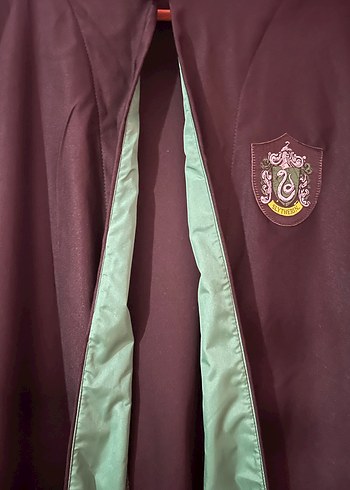 Slytherin cübbe her şeyi orijinal ve tertemizdir - Görsel 2