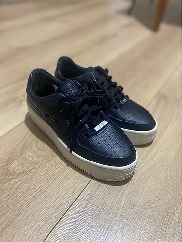 37 Beden Nike af1