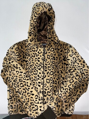 Leopar desen suni kürk ceket
