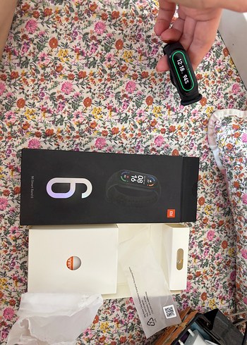 Xiaomi Akıllı Bileklik Siyah Çok Renkli Ekranlı