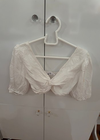 Koton Romantik Ekru Brode Crop Bluz