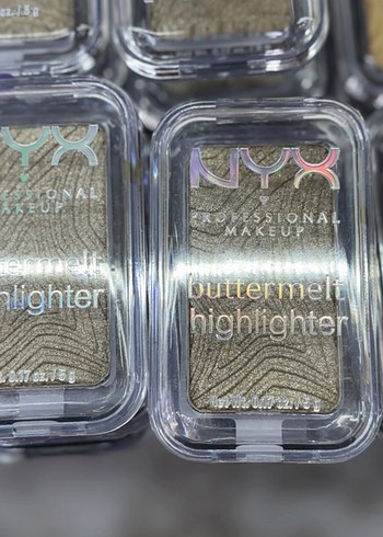 NYX Buttermelt Aydınlatıcı