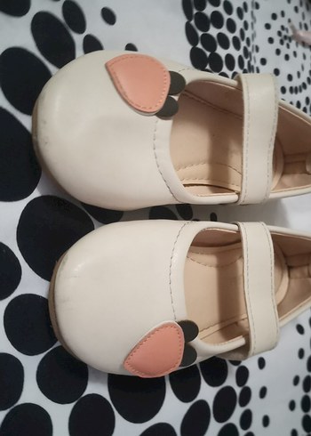 Kız Çocuk Beyaz Tokalı Babet Ayakkabı - Görsel 2