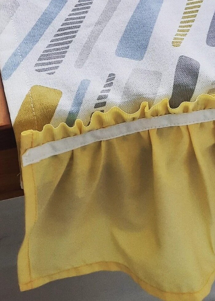 Renkli fırfırlı runner - Görsel 3