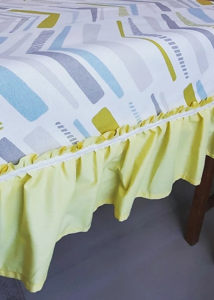 Renkli fırfırlı runner - Görsel 5