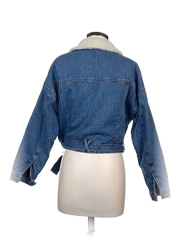 s Beden Pull and Bear Kot Ceket %70 İndirimli.