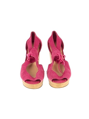 38 Beden Bershka Dolgu Topuk %70 İndirimli.