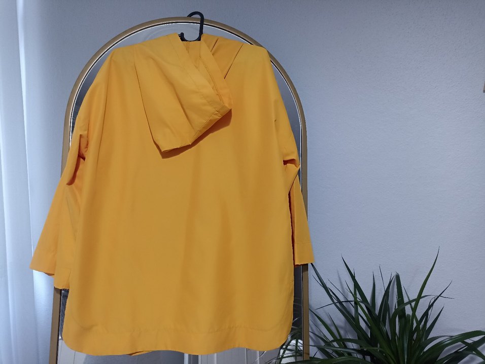 Sarı Midi Kadın Yağmurluk - Görsel 5