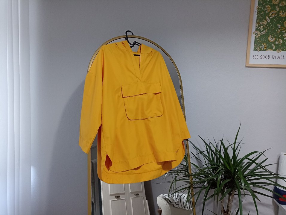 Sarı Midi Kadın Yağmurluk - Görsel 3