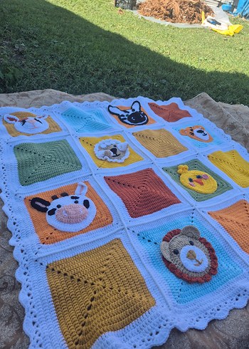 Nakışlı Çok Renkli Çocuk Örgü Battaniye - Görsel 3