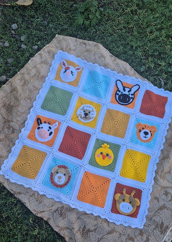 Nakışlı Çok Renkli Çocuk Örgü Battaniye - Görsel 4