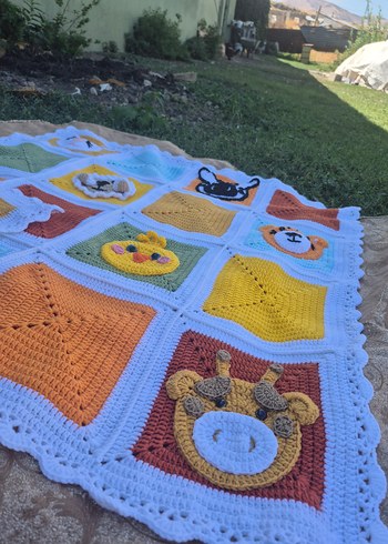 Nakışlı Çok Renkli Çocuk Örgü Battaniye - Görsel 5