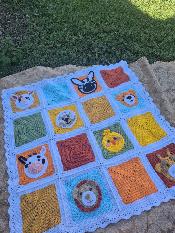 Nakışlı Çok Renkli Çocuk Örgü Battaniye - Görsel 2