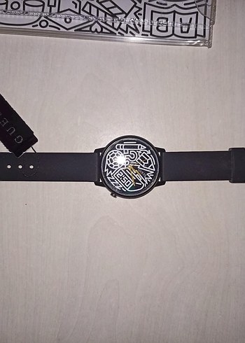 guess Siyah Kadın Sokak Stili Kol Saati - Görsel 3