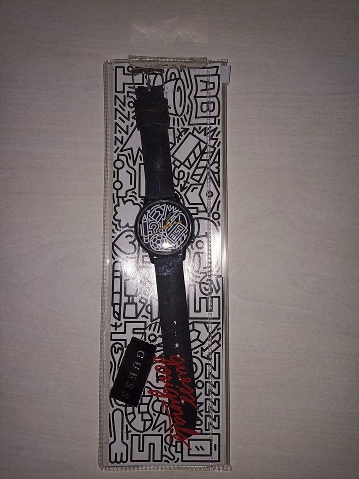 guess Siyah Kadın Sokak Stili Kol Saati - Görsel 4