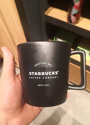 Starbucks Mat Siyah Seramik Mug 