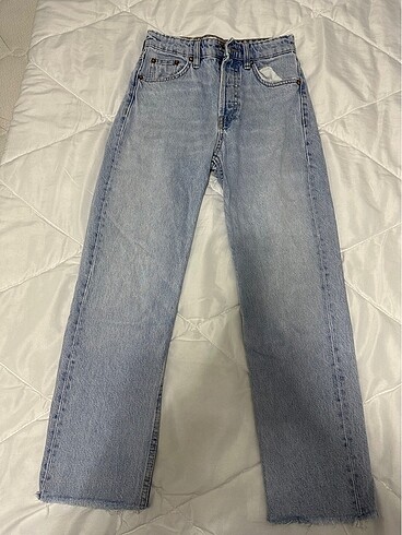 Zara Straight Jean