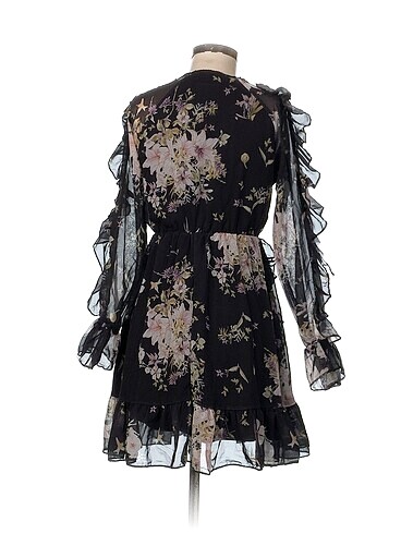 38 Beden Vintage Love Kısa Elbise %70 İndirimli.