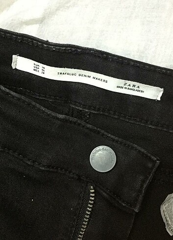 Zara skinny yırtık jean