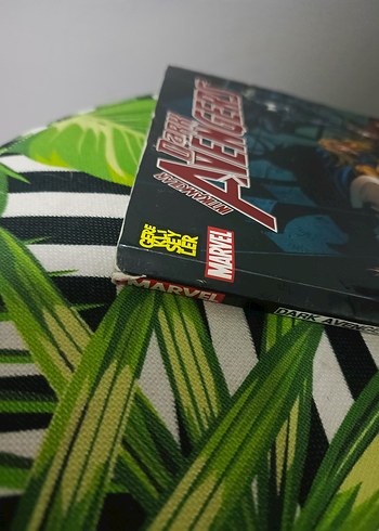 Beden dark Avengers molecule man